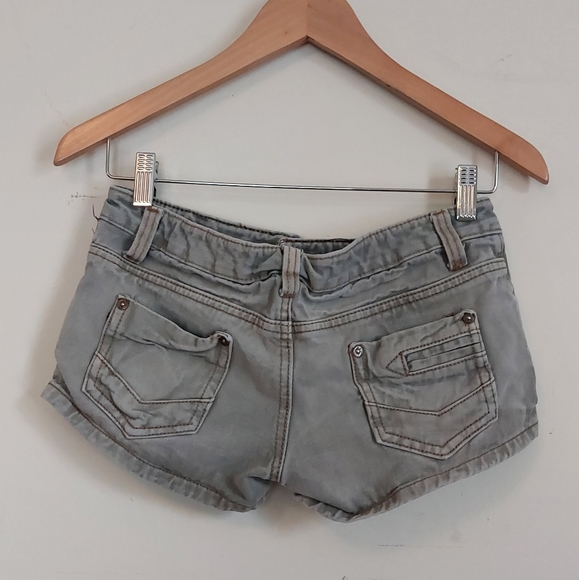Mini Shorts - Picture 4 of 12